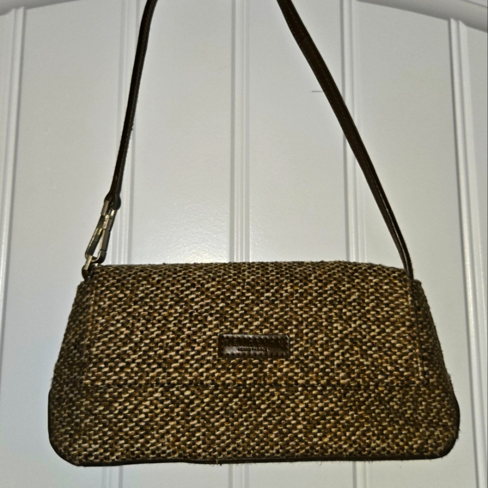 Kenneth Cole Reaction small handbag